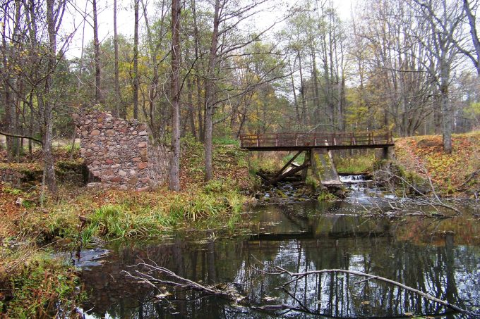 The Marimont serpentine and the remains of a water mill